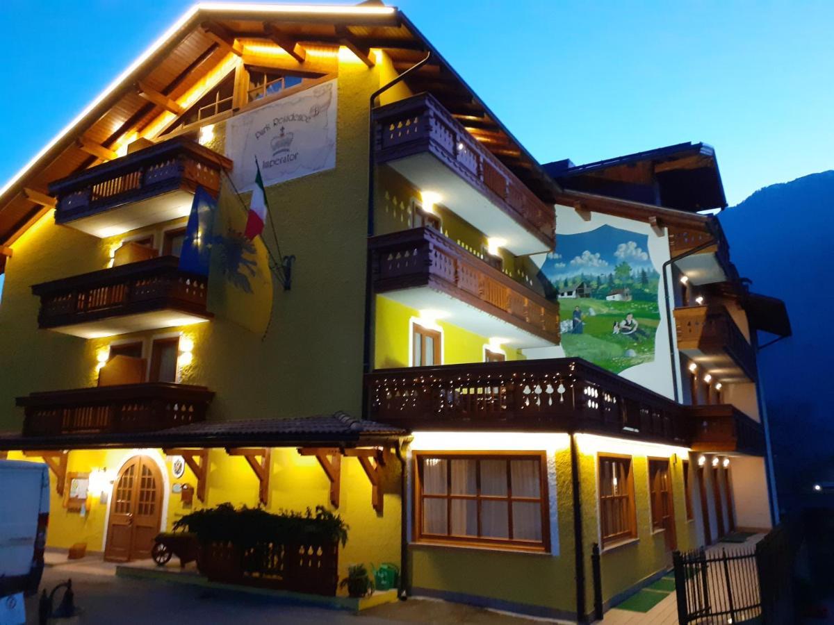 Park Residence Imperator Carisolo Luaran gambar