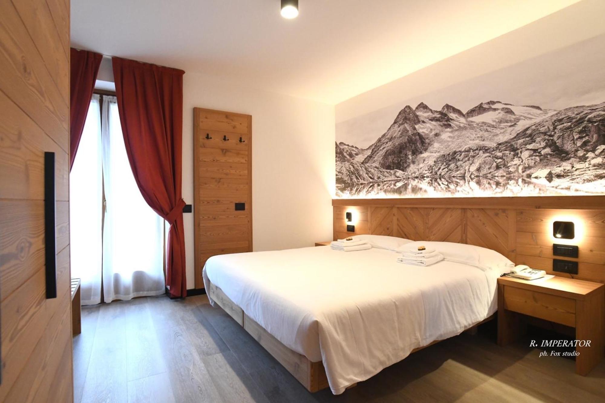 Park Residence Imperator Carisolo Luaran gambar